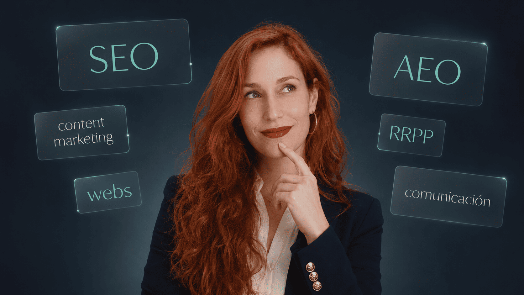 Foto de andrea ortiz con los servicios SEO, AEO, comunicación, rrpp, marketing de contenidos y webs